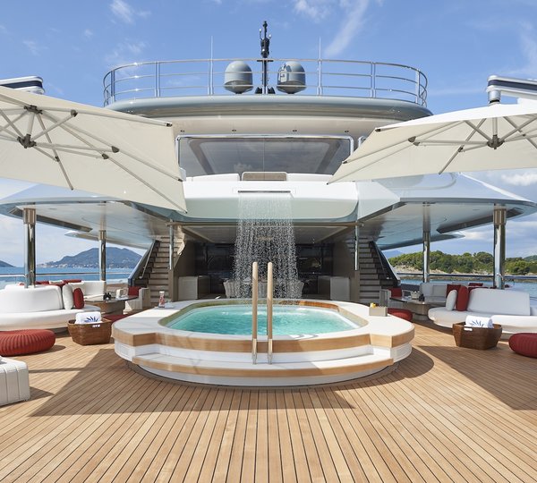 90m Superyacht DAR Amazing Sun Deck