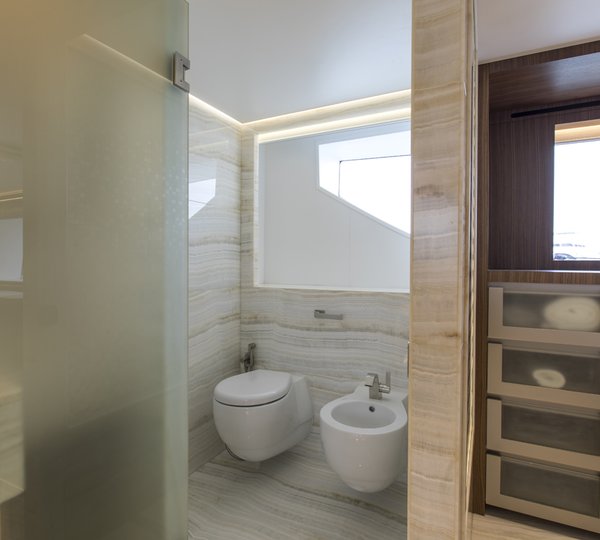 Master Ensuite Bathroom