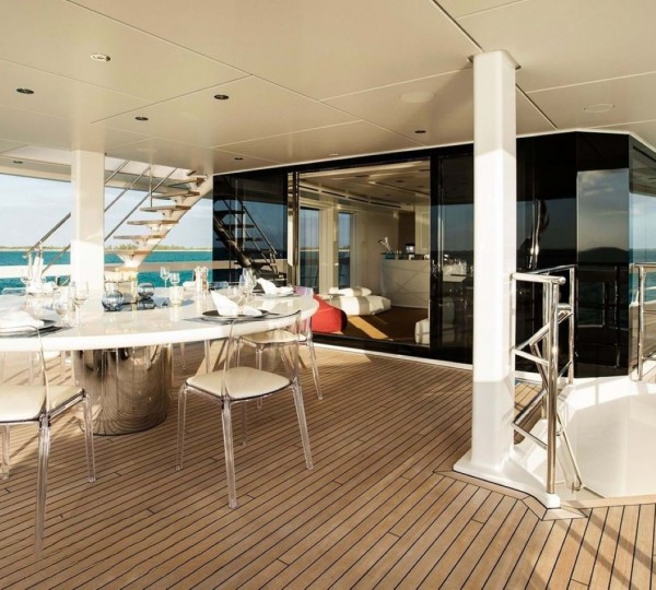 Exterior Dining Area