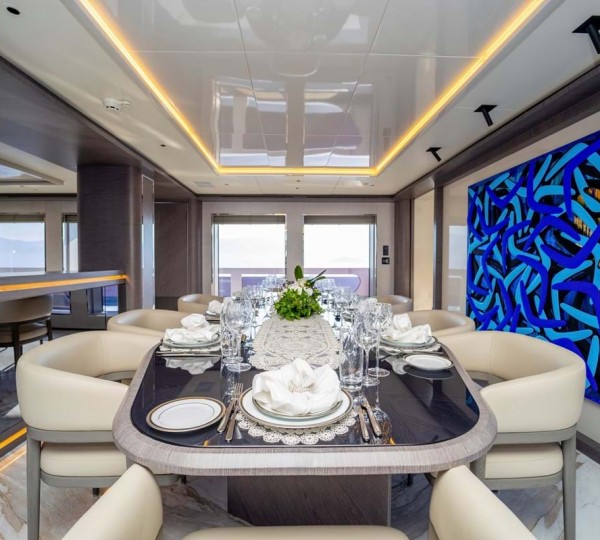 Elegant Dining Set Up