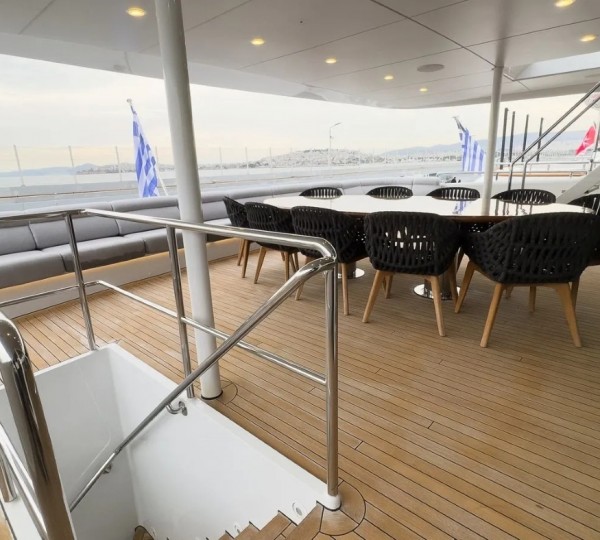 Exterior Dining Area