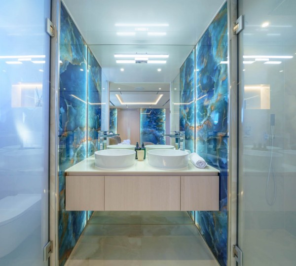 Ensuite Guest Bathroom