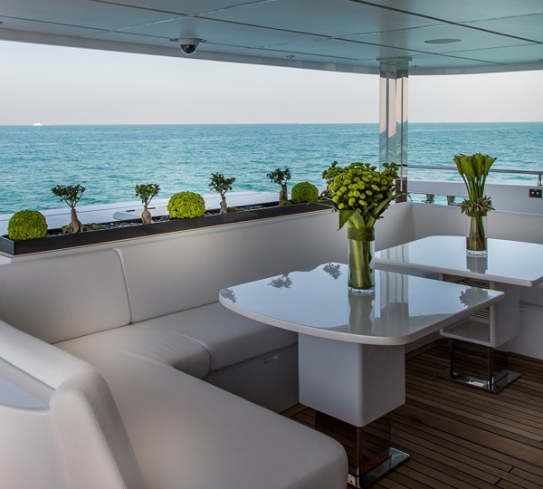 Aft Deck Seating And Alfresco Dining
