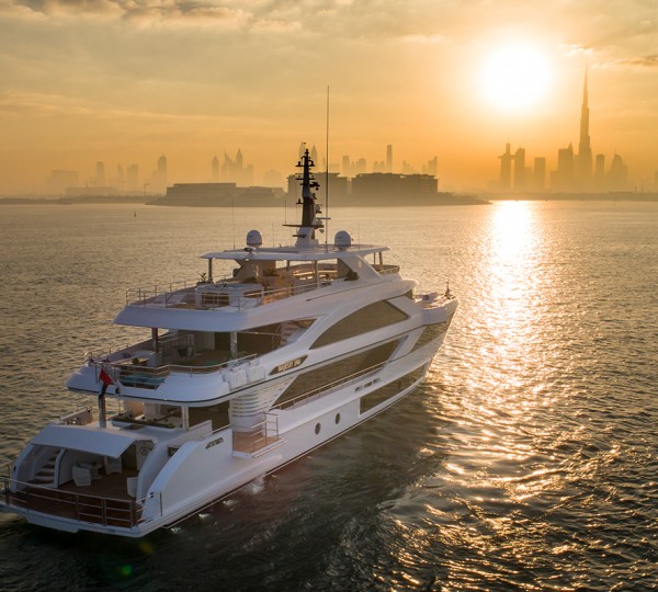 Motor Yacht C'est La Vie At Sunset In Dubai