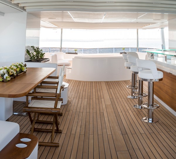 Sun Deck Bar And Alfresco Dining