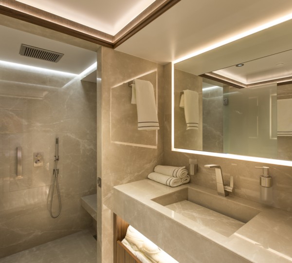 Twin Guest Cabin Ensuite