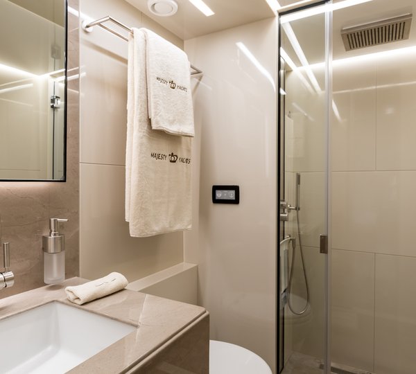 Twin Guest En Suite