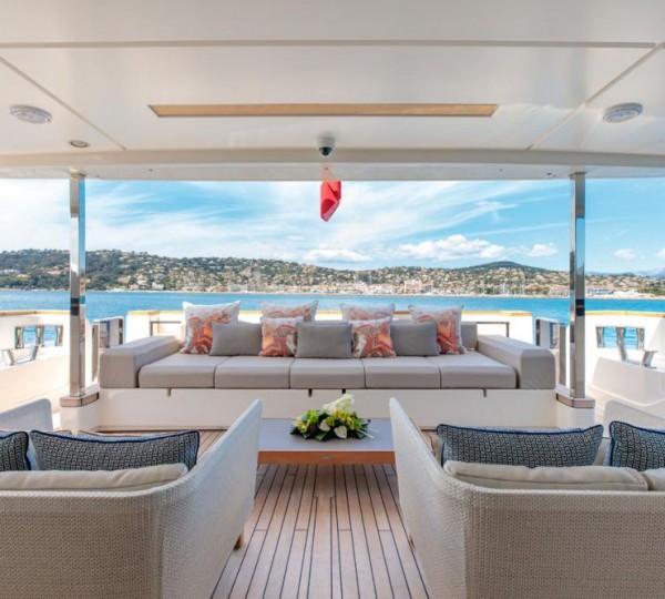 Aft Deck Seating