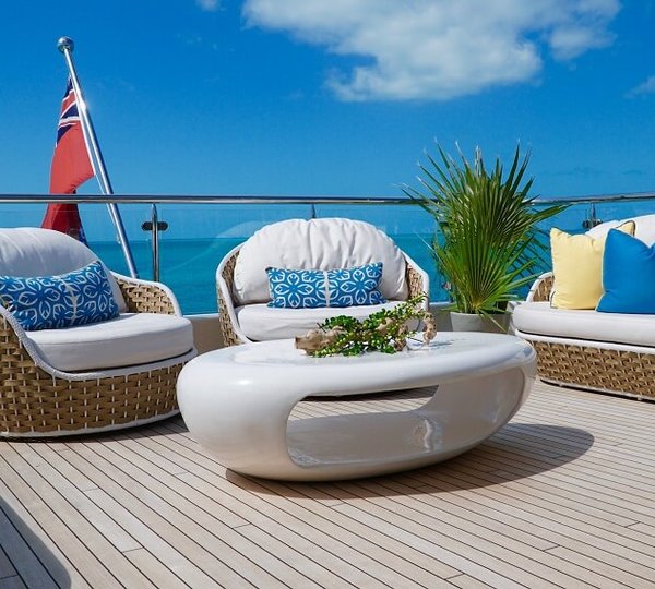 Outdoor Seating Area 