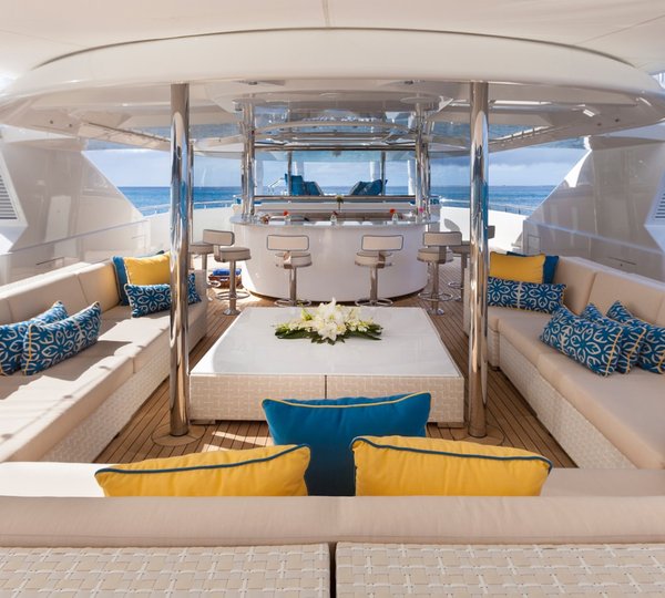 Outdoor Seating Area 