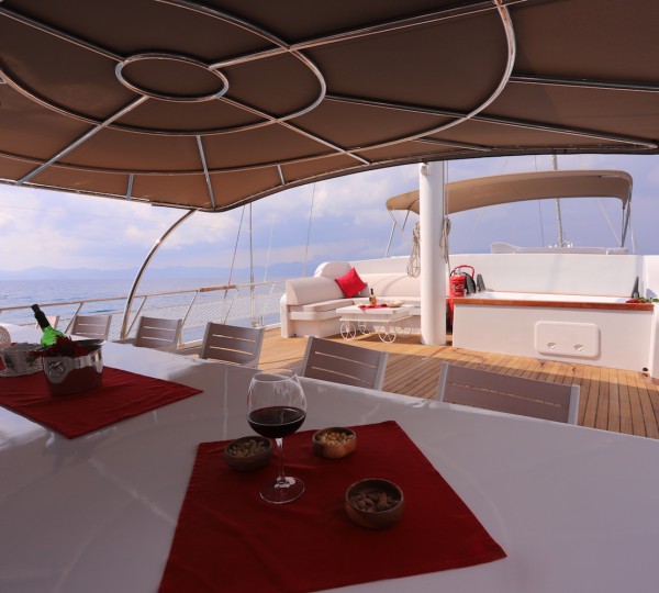 Exterior Dining Area