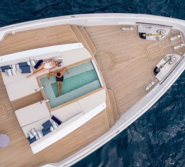 Foredeck Relaxation Area