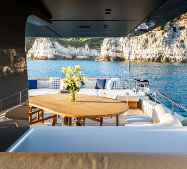 Al Fresco Dining Area