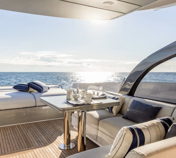 Main Deck Aft Cockpit