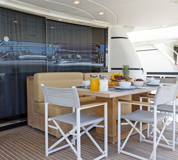 Main Deck Dining