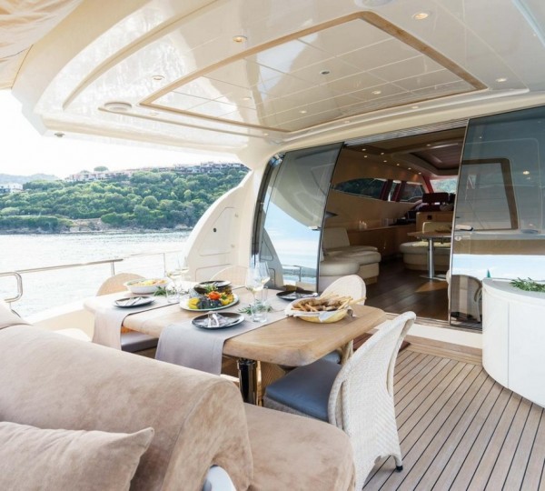 Exterior Dining Area