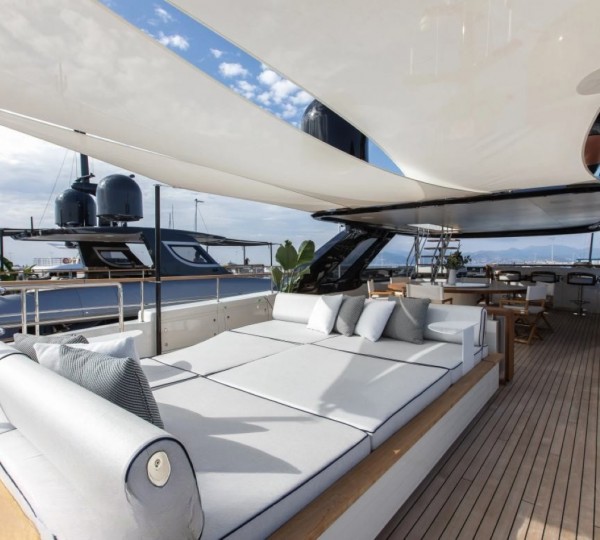 Exterior Relaxation Area