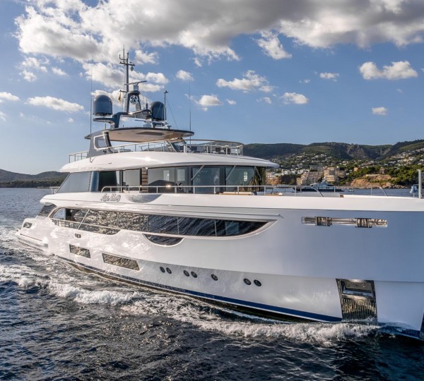 Superyacht ALPHA WAVES