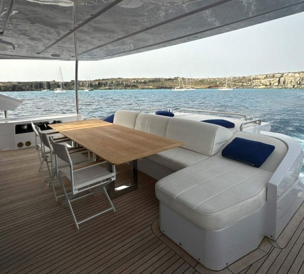 Exterior Relaxation Area With Dining