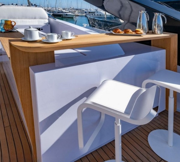 Exterior Relaxation Area 05