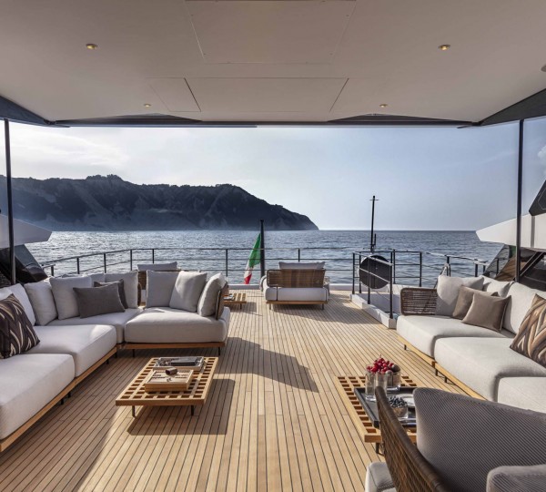 Flybridge view aft