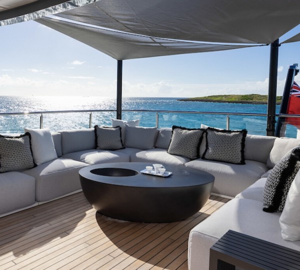 Upper Deck Aft Lounge