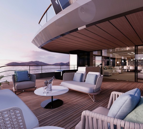 Aft Deck Seating