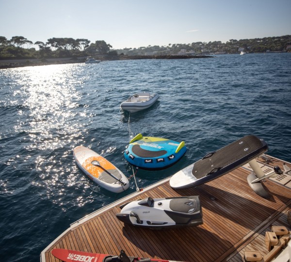 Playzone Area With Water Toys 06