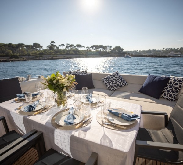 Exterior Relaxation Area With Dining