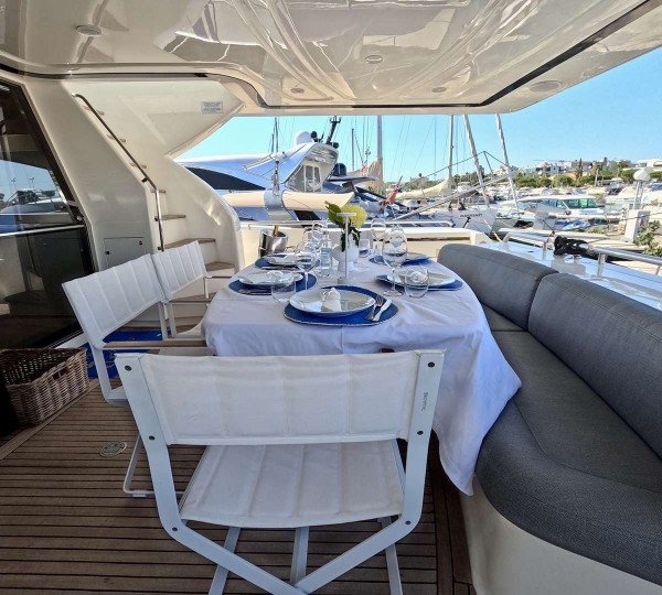 Main Deck Aft Dining