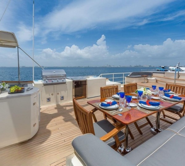 Exterior Relaxation Area With Dining