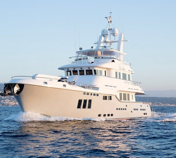 Luxury Yacht AROHA