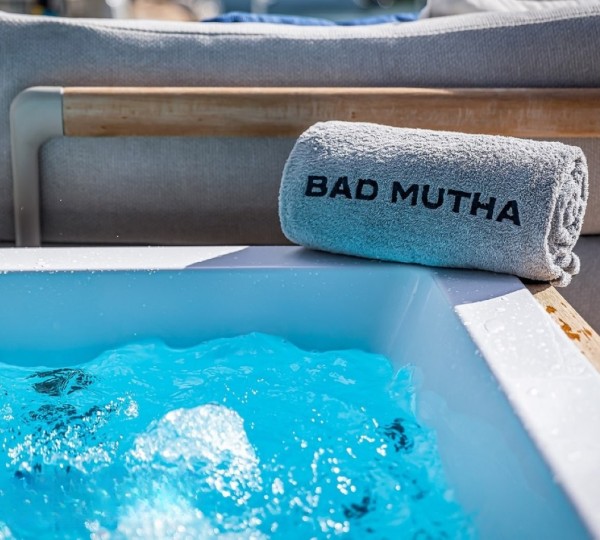 Exterior Sunbathing Area