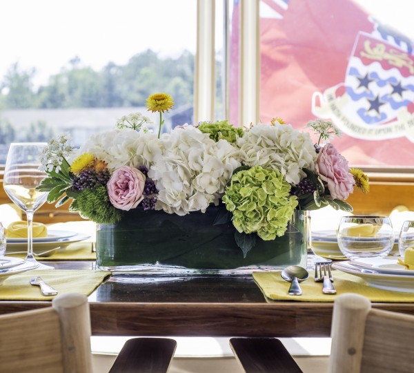 Aft Deck Dining Set Up