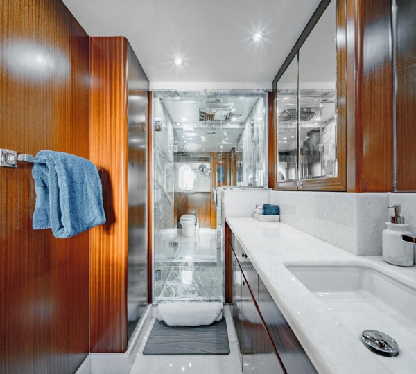 Master Suite Bathroom