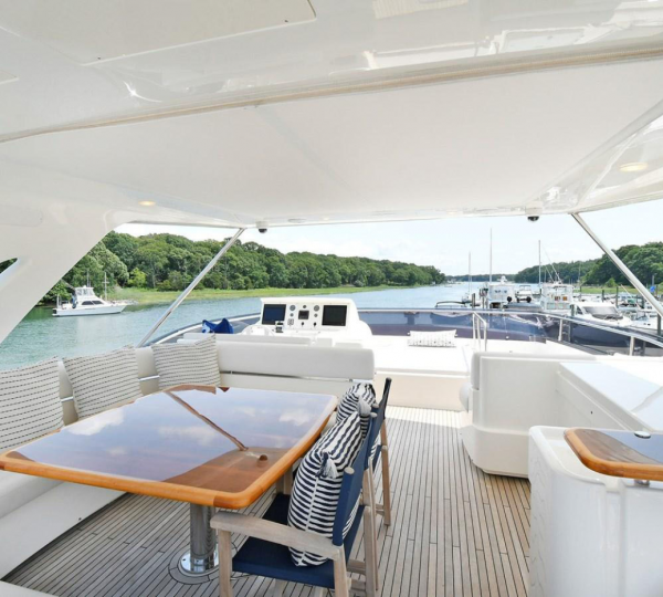 Opendeck Dining Area