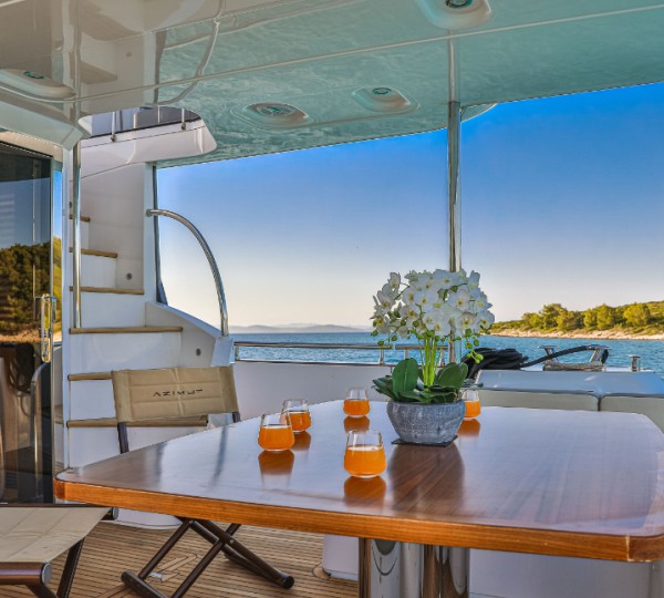 Al Fresco Dining Table