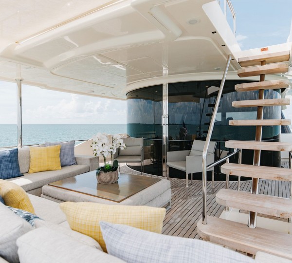 Seating On Main Deck