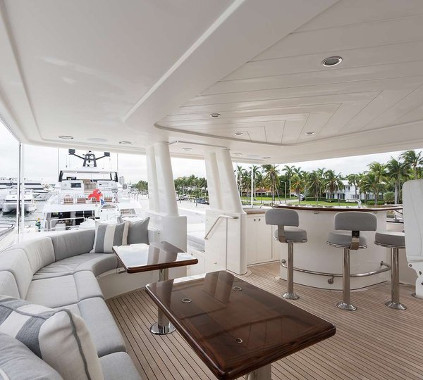 Upper Deck Dining Alfresco