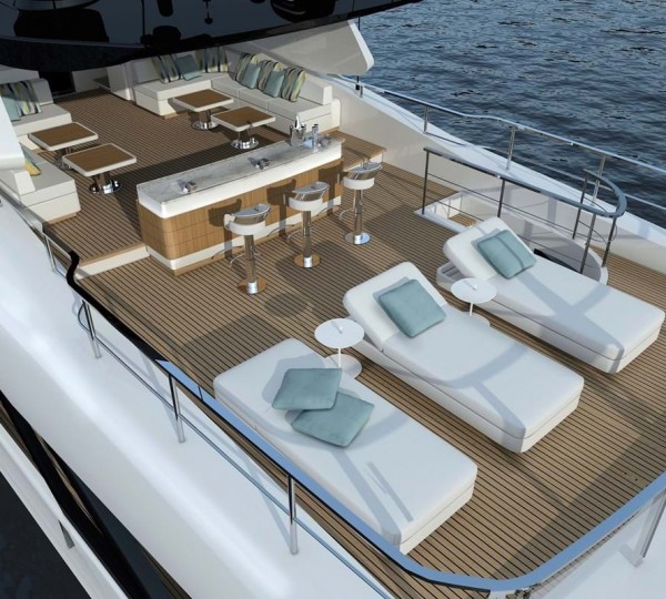 Sociable flybridge sun deck