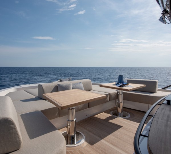 Foredeck Seating