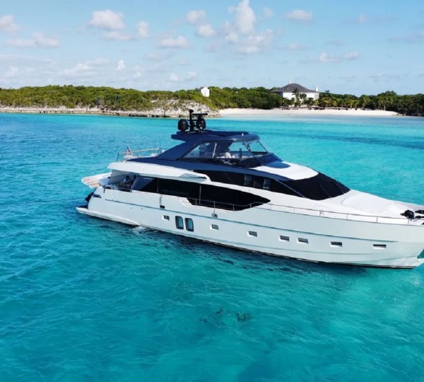 Luxury Yacht C-DAZE