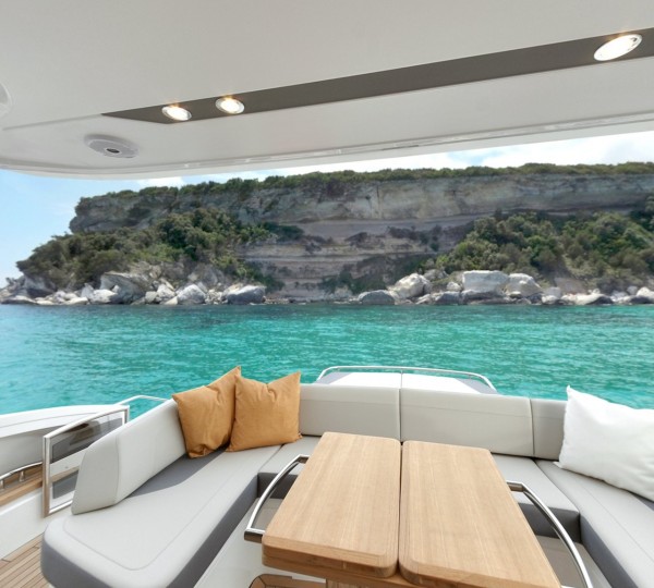 Main Deck Aft Dining