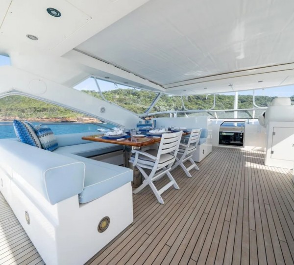 Exterior Relaxation Area With Dining