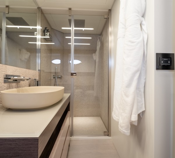 Master Ensuite Bathroom