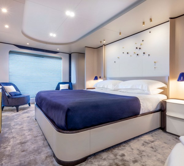 Main deck master suite