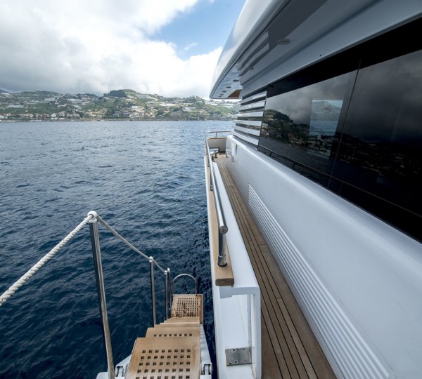 Side Deck
