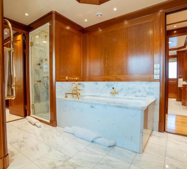 Master Ensuite
