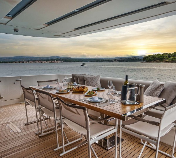 Al Fresco Dining Area