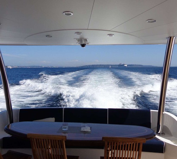 Aft Deck Seating